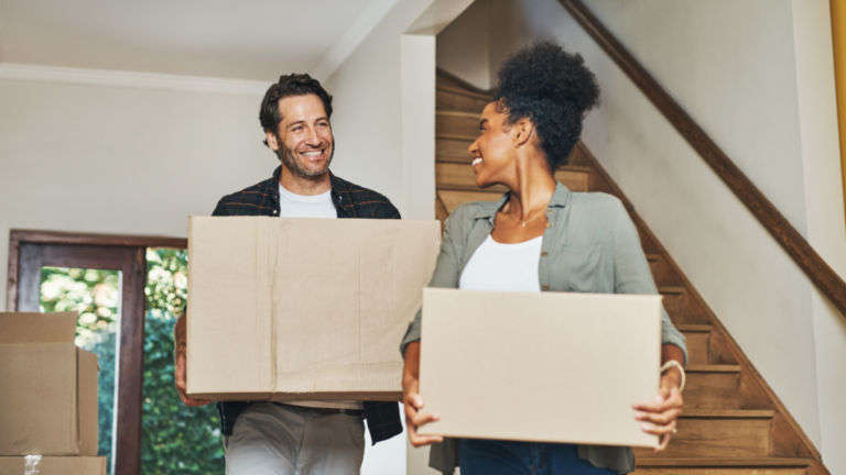 Read more about the article Make Moving Day Smoother By Handling The Logistics For Your Clients