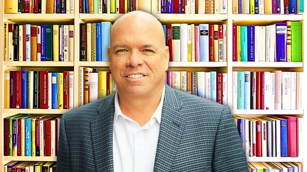 Read more about the article The Summer Reading (Or Listening) List For Top Real Estate Agents